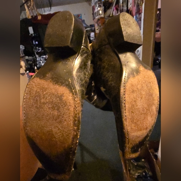 Johnny Ringo Black Heeled Boots with Silver Crosses - Picture 2 of 2